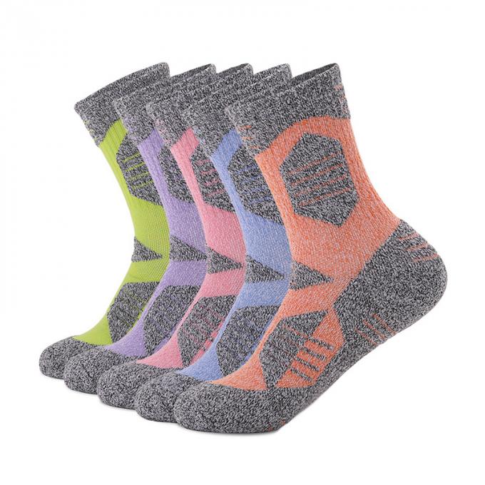 hombres antis respirables de los calcetines del resbalón de la venta de la moda del fútbol del baloncesto del deporte del diseñador caliente de los calcetines