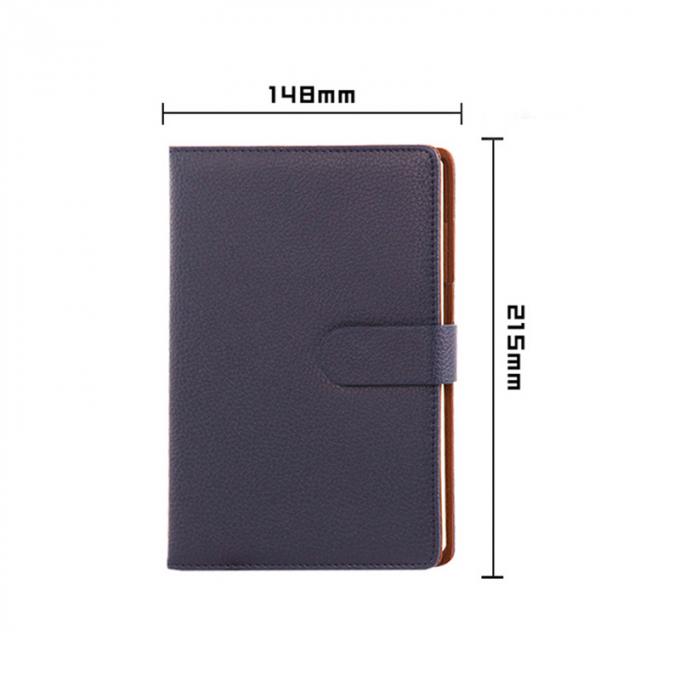 El diario portátil de la PU del regalo del negocio grabó en relieve el cuaderno A5 con el sistema de la pluma